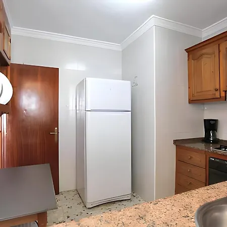 Familiar Con Piscina Privada Y Jardin Holiday home *