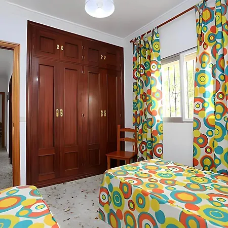 Holiday home Familiar Con Piscina Privada Y Jardin